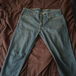 Levi’s light blue jeans